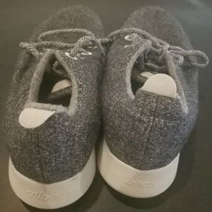 Allbirds Wool Runners shoes. Size 10. Charcoal Gray
